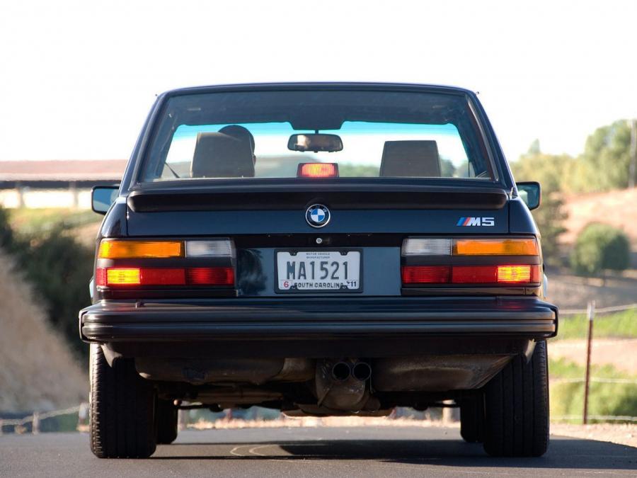  BMW M5 1986 года  (US) (фото 8 из 10)